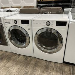 LG washer and dryer set electric with warranty 