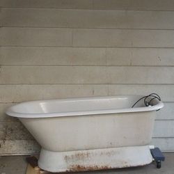 Vintage Bathtub