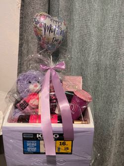 Mother’s Day ice chest basket