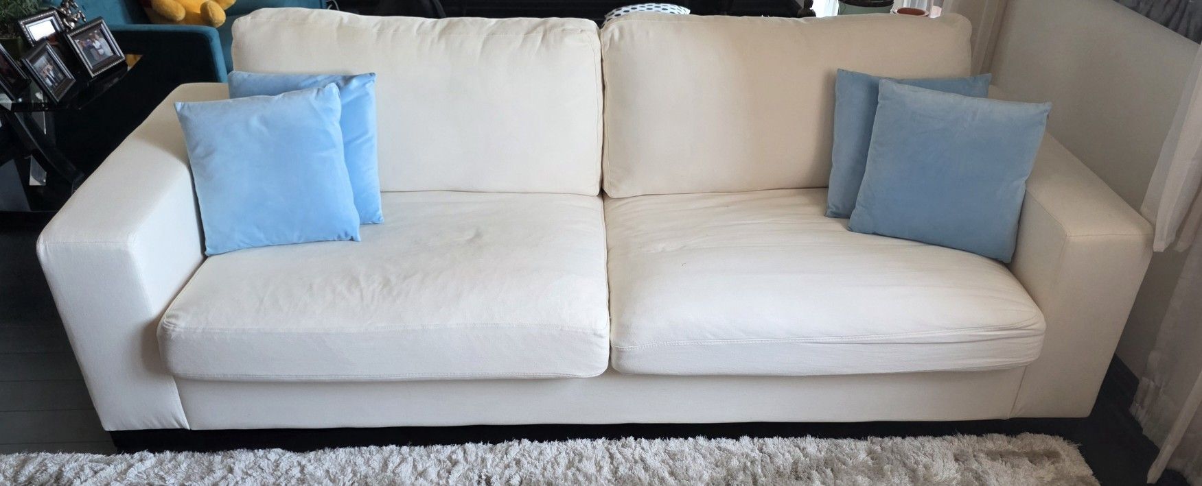 Ultra White Padded Lionel Sofa