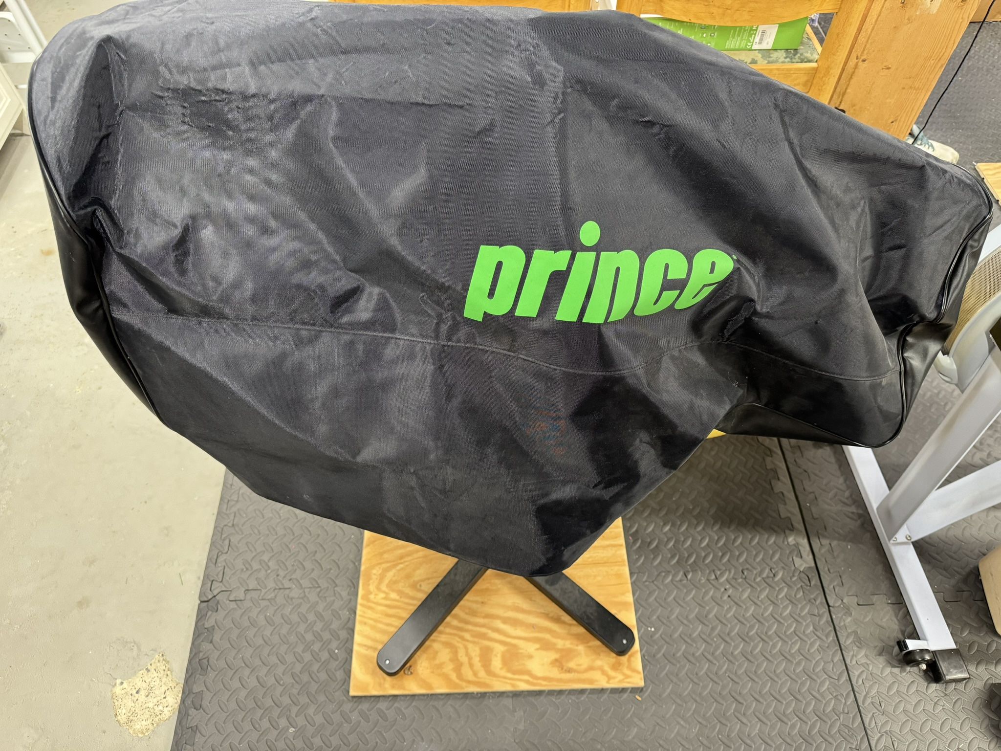 Prince Neos 1500 Tennis Racquet/Racket Stringing Machine