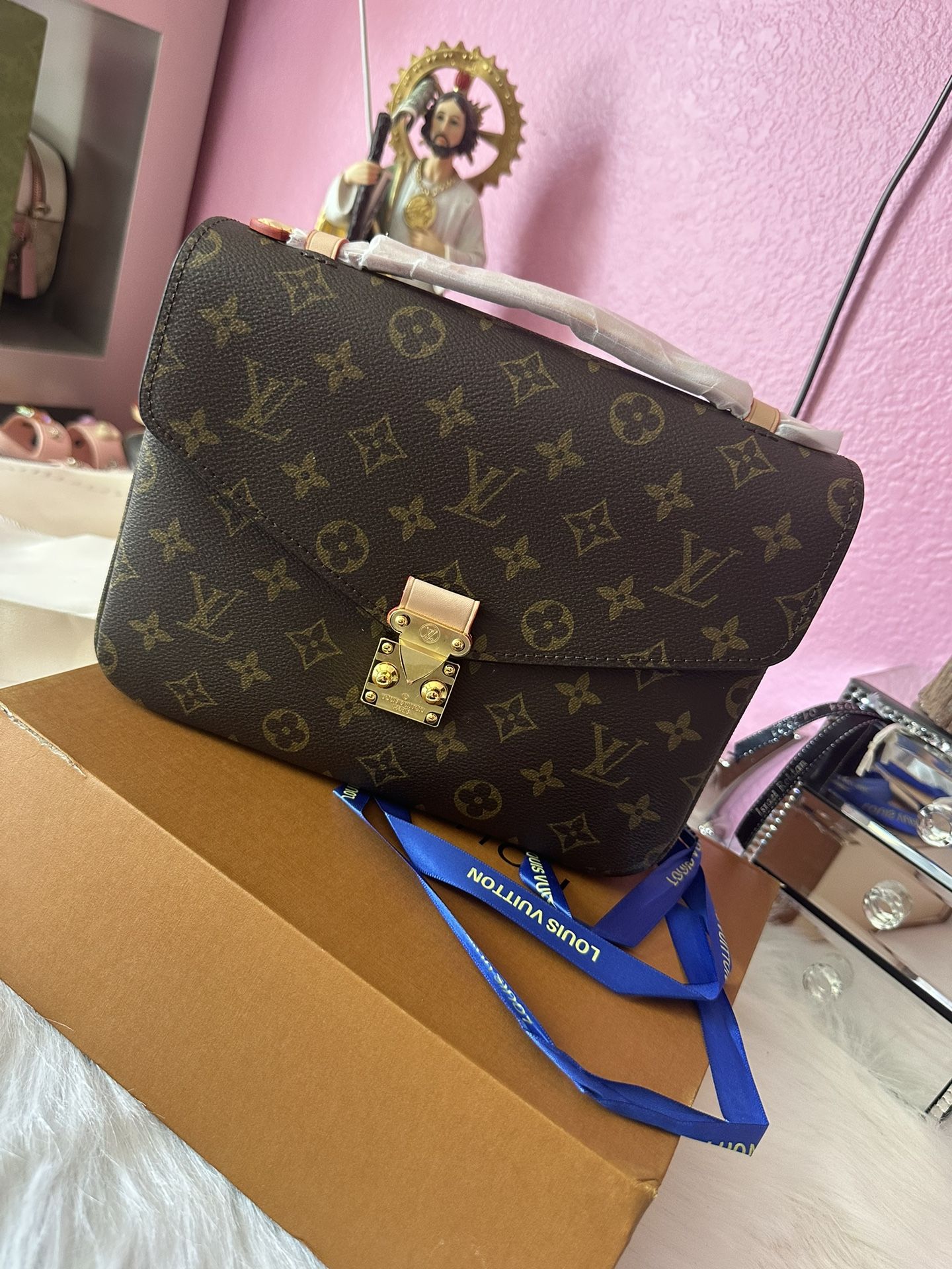 Louis Vuitton Metis Hobo for Sale in Baldwin Park, CA - OfferUp