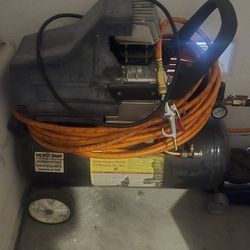 Central Pneumatic 40400 2hp -8Gallon Air Compressor 
