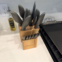 Basic Kitchen Knife Set With Base