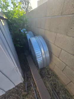 3 planting metal rings