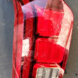 2020 2021 HYUNDAI PALISADE LEFT DRIVER TAIL LAMP LIGHT 