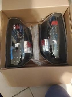 Toyota Tundra Tail Lights