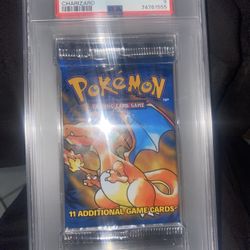 1999 WOTC Base Foil Charizard 