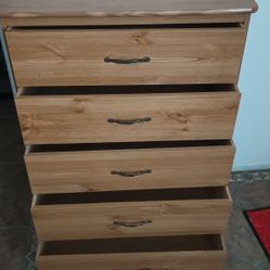 5 Drawer Dresser 