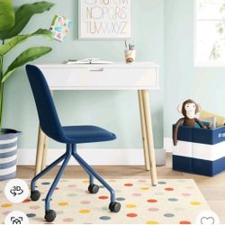 Rolling Kids' Desk Chair Navy - Pillowfort 