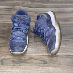 Air Jordan 11 Retro Low GS Blue Moon Sneakers, Size: 6.5
