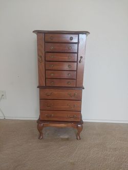 ***JEWELRY BOX ***