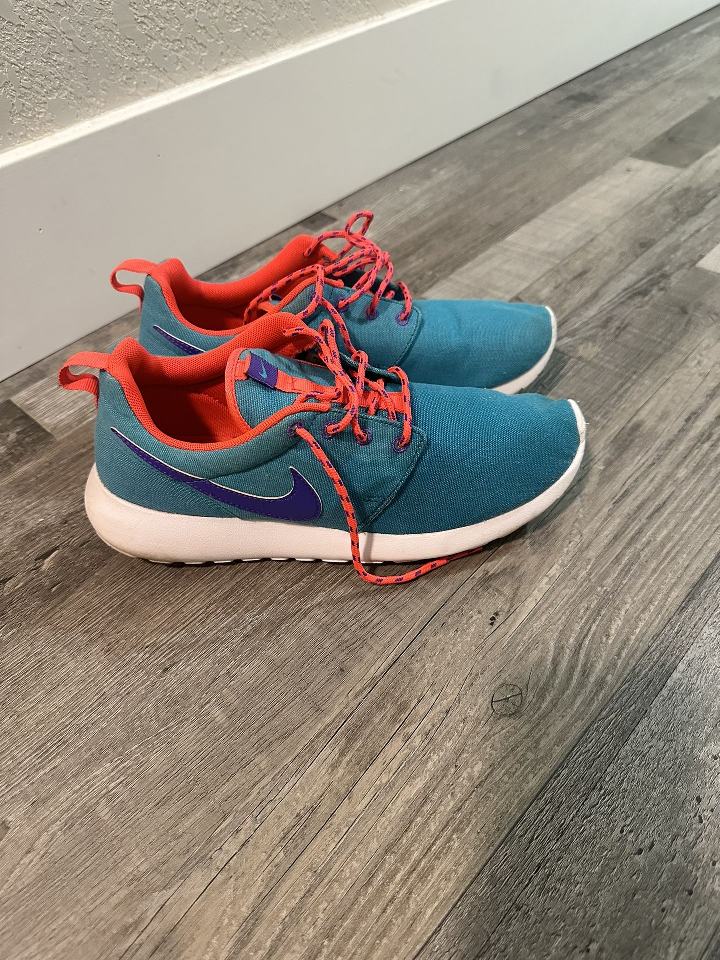Nike Running Shoe  Size 7