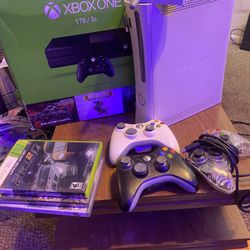 Xbox 360  Console Plus Controlers & A Few Games