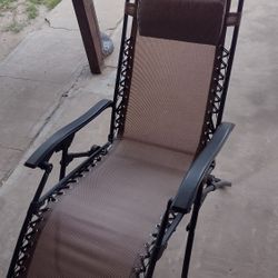 Foldable Lawn Chair With  Pillow Rest