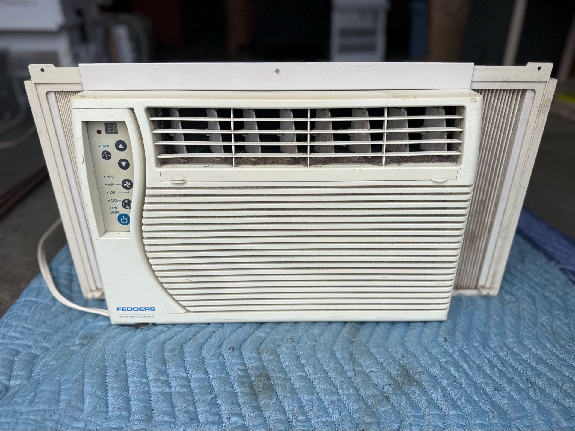 Fedders 6,000 BTU Air Conditioner