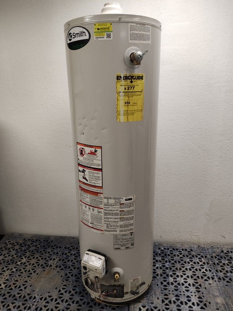 40000 BTU AO SMITH Natural Gas Water Heater