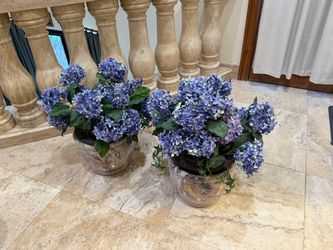 Faux Hydrangea Arrangement in Marbled Pot – Set of 2