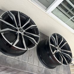 Toyota Gr Supra 2.0 Oem Wheels