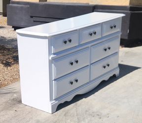 Furniture Dresser 7 Drawer * FREE LOCAL DELIVERY