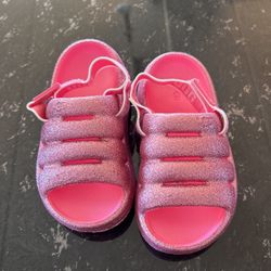 Girls Ugg Sandals