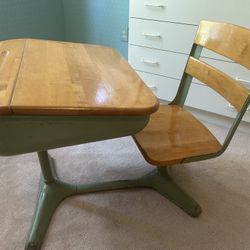 Antique vintage children’s child’s school desk one piece