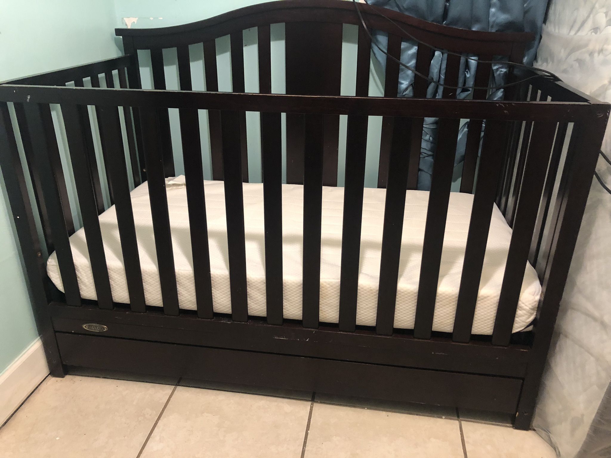 Greco Crib W/ Storage + Mattress