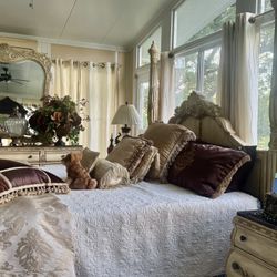 Tracy Has! A Beautiful Blonde King Size Bedroom Set!