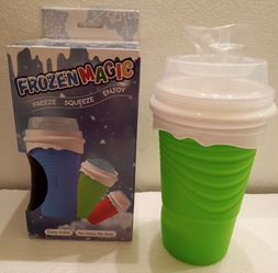 Frozen Magic Slushy Cup - New