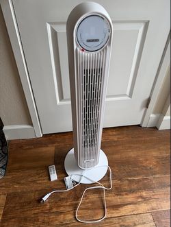 Set of 2 Tower Fans (Black and White) with Remotes