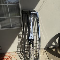 2007 Chevy Silverado Grill 