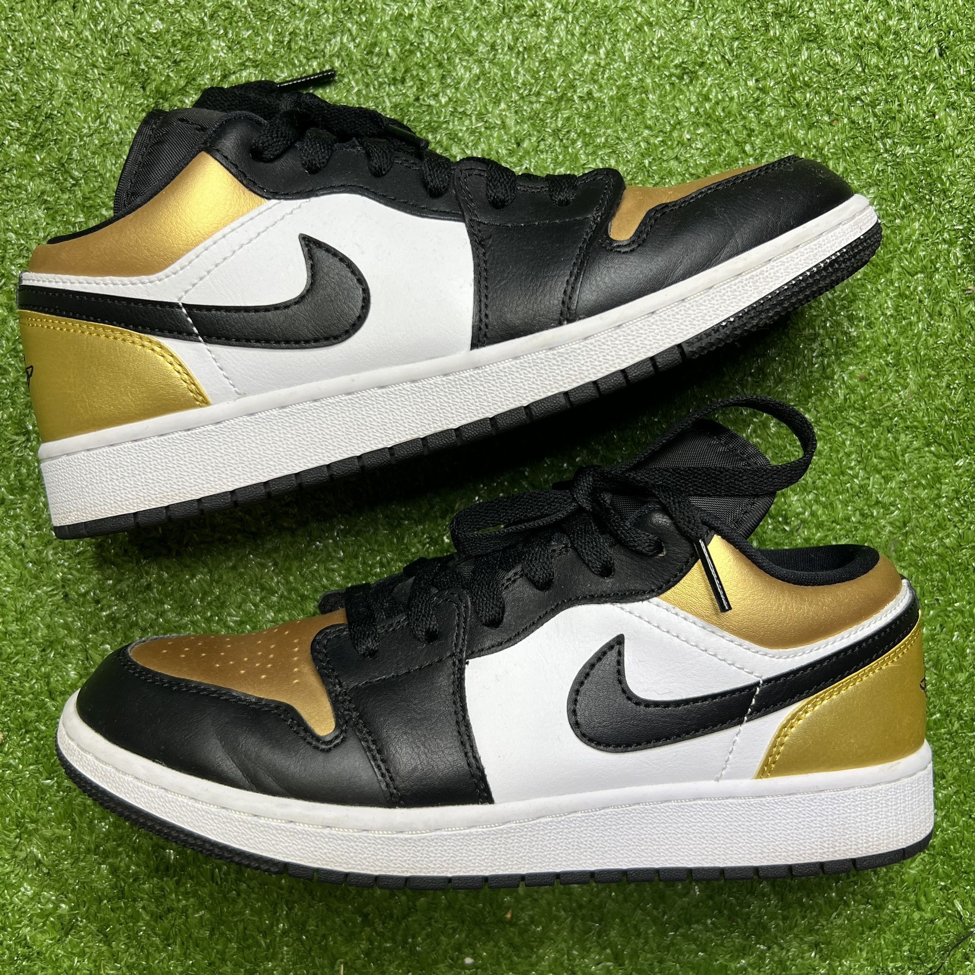 Air Jordan Low “Gold Toe” (GS)