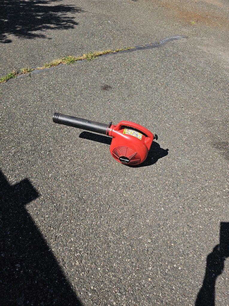 Leaf Blower