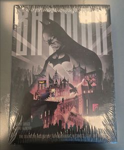 Batman: The Definitive History of the Dark Knight in HC)