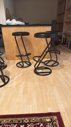 5 Barstools, Lightly Used
