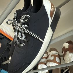 Authentic Hermes Women Sneaker 39 / Men’s  US 7-7.5