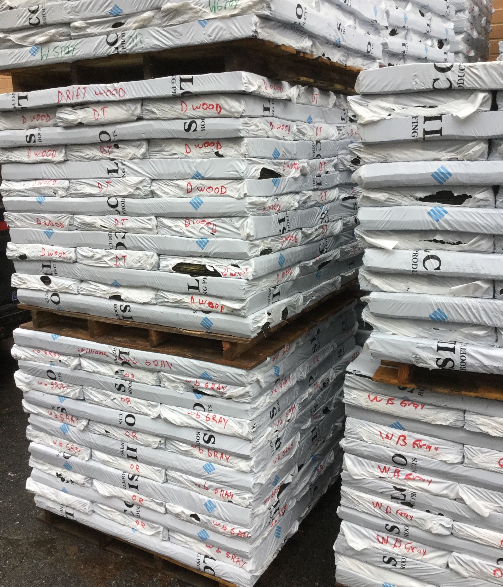 Silco Roofing Shingles “Williamsburg Gray and Driftwood” for Sale in