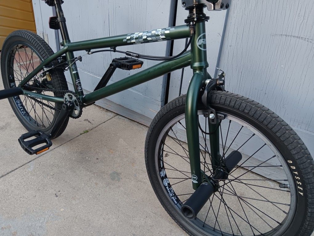 BMX. REDLINE. 20"tires