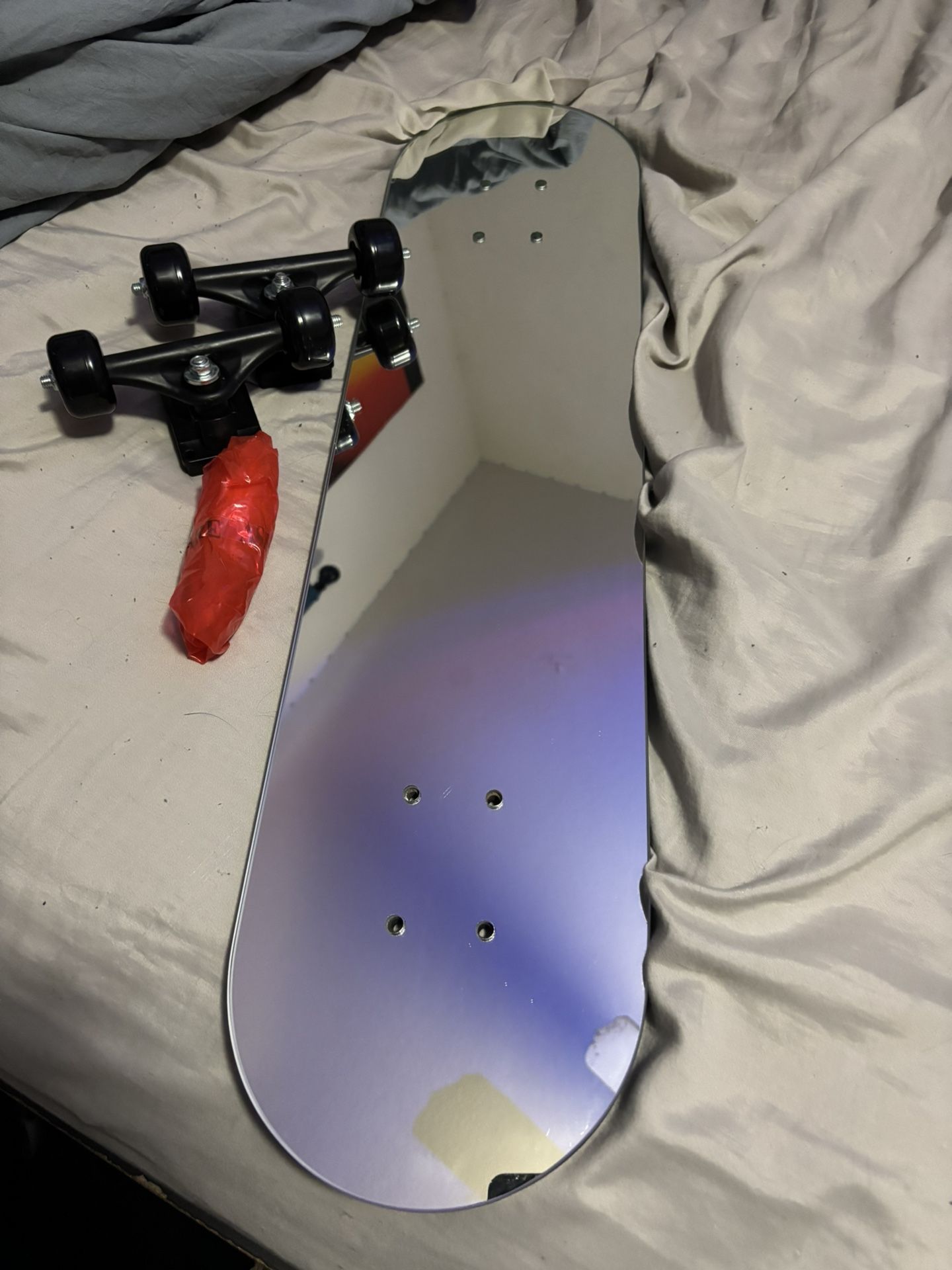 Skateboard Mirror (Wall Mountable)