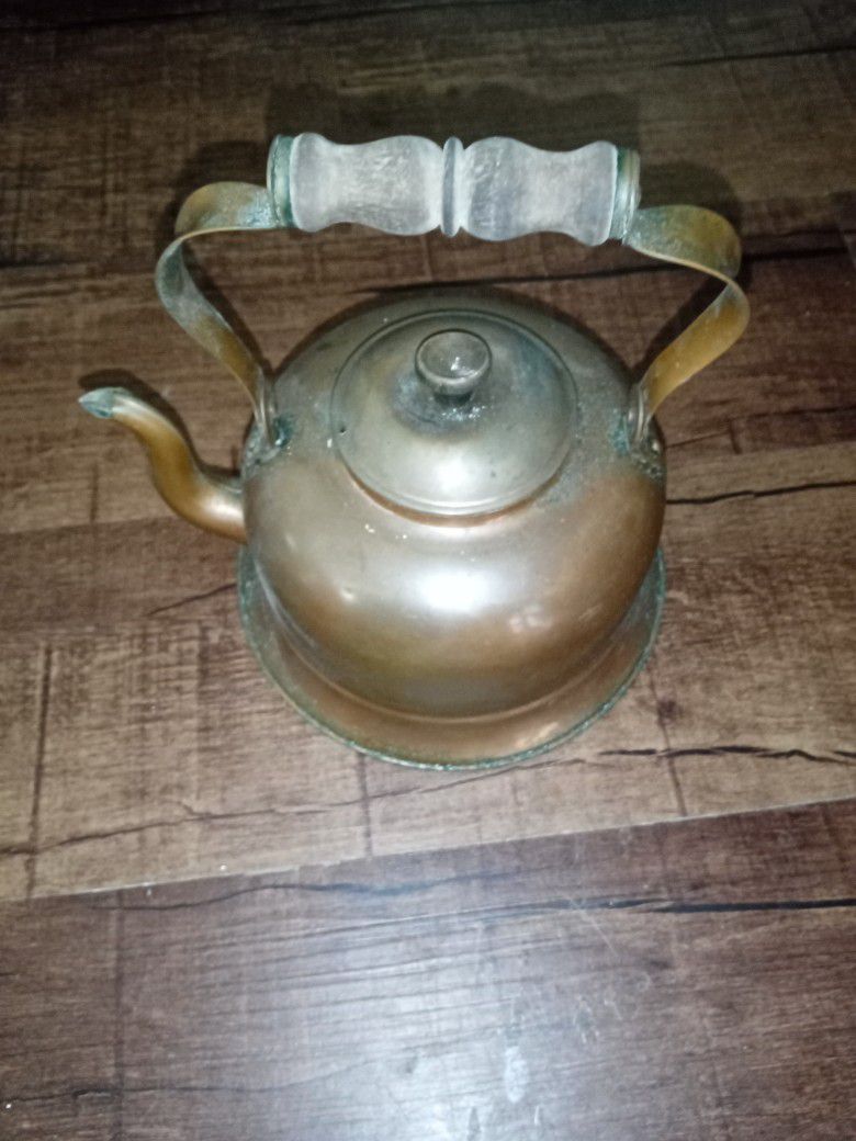 ODT made In Portugal Vintage Copper Tea Kettle W' wooden handle 