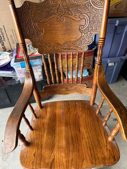 Swivel rocker oak very nice condition