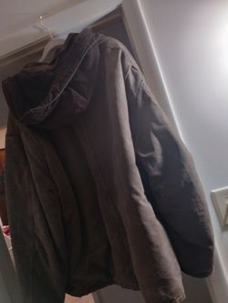 Carhartt heavy duty coat in Franklin Kentucky with snap on hood use with hood or without hood 