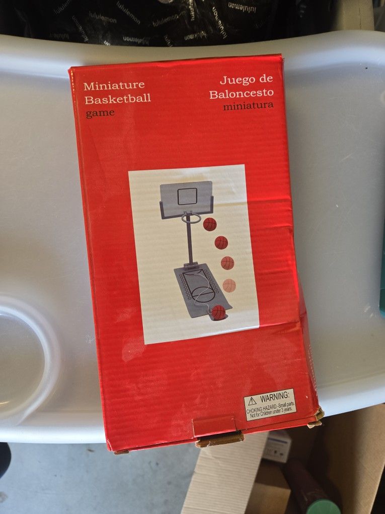 Miniature Basketball Hame
