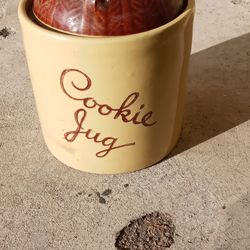 Cookie jar