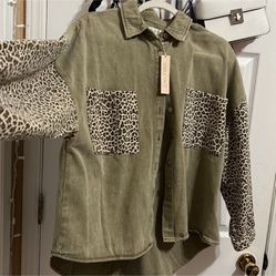 POL Vintage Style High Low Leopard Cheetah Shacket Shirt Jacket: Olive Army Green