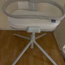 HALO Innovations BassiNest Soothing Swivel Sleeper 3.0 