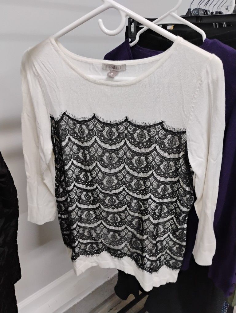 Clothing Medium/Large