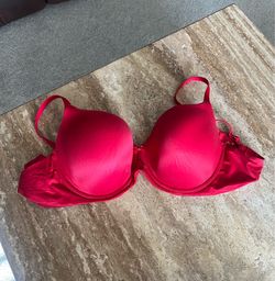 Red Bra, Victoria Secret, 38DD