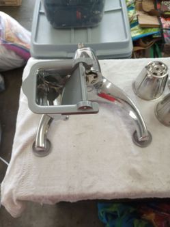 Saladmaster manual food processor and 9" pie plate