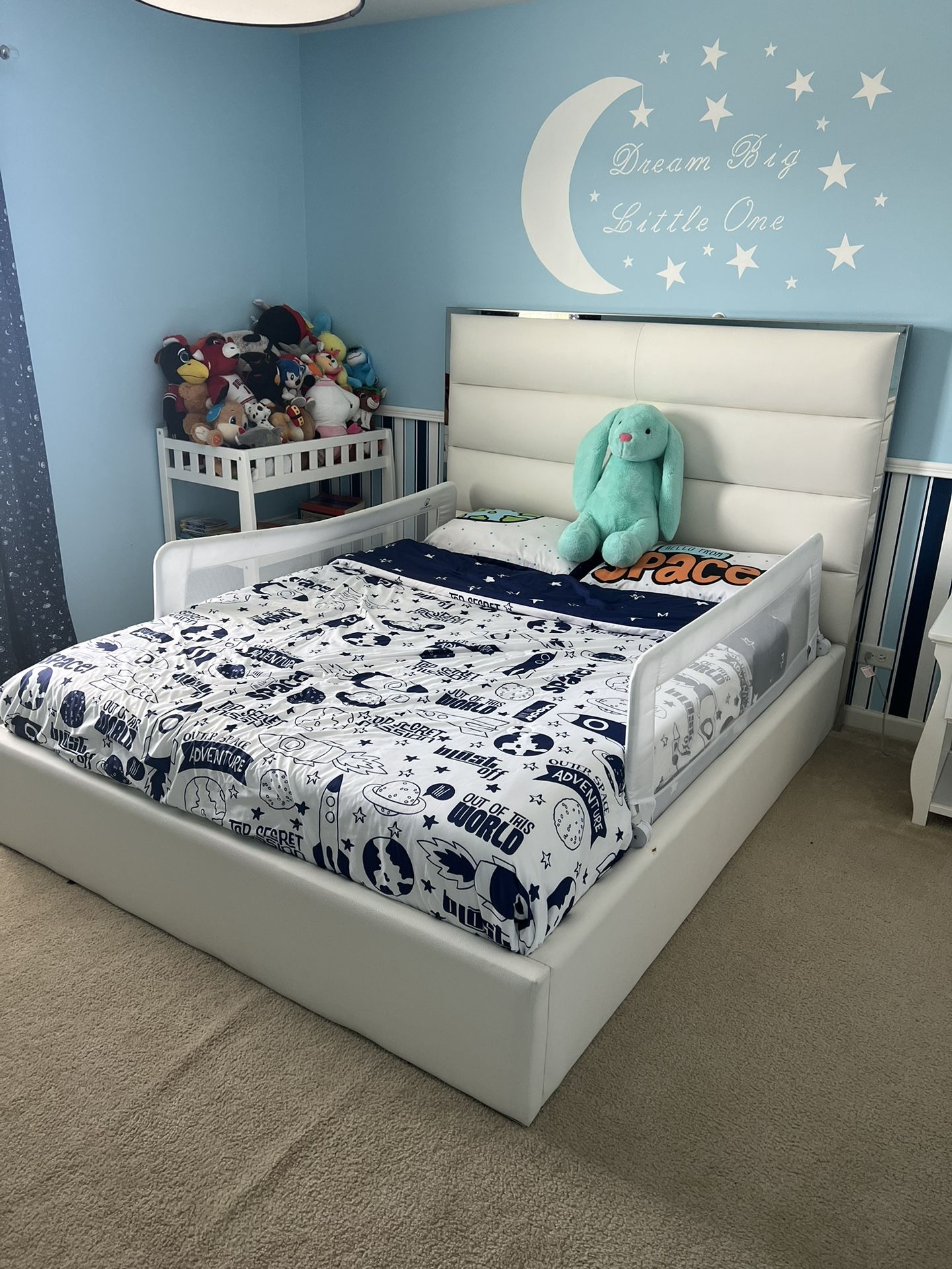 Bed, Dresser And Night Stand.